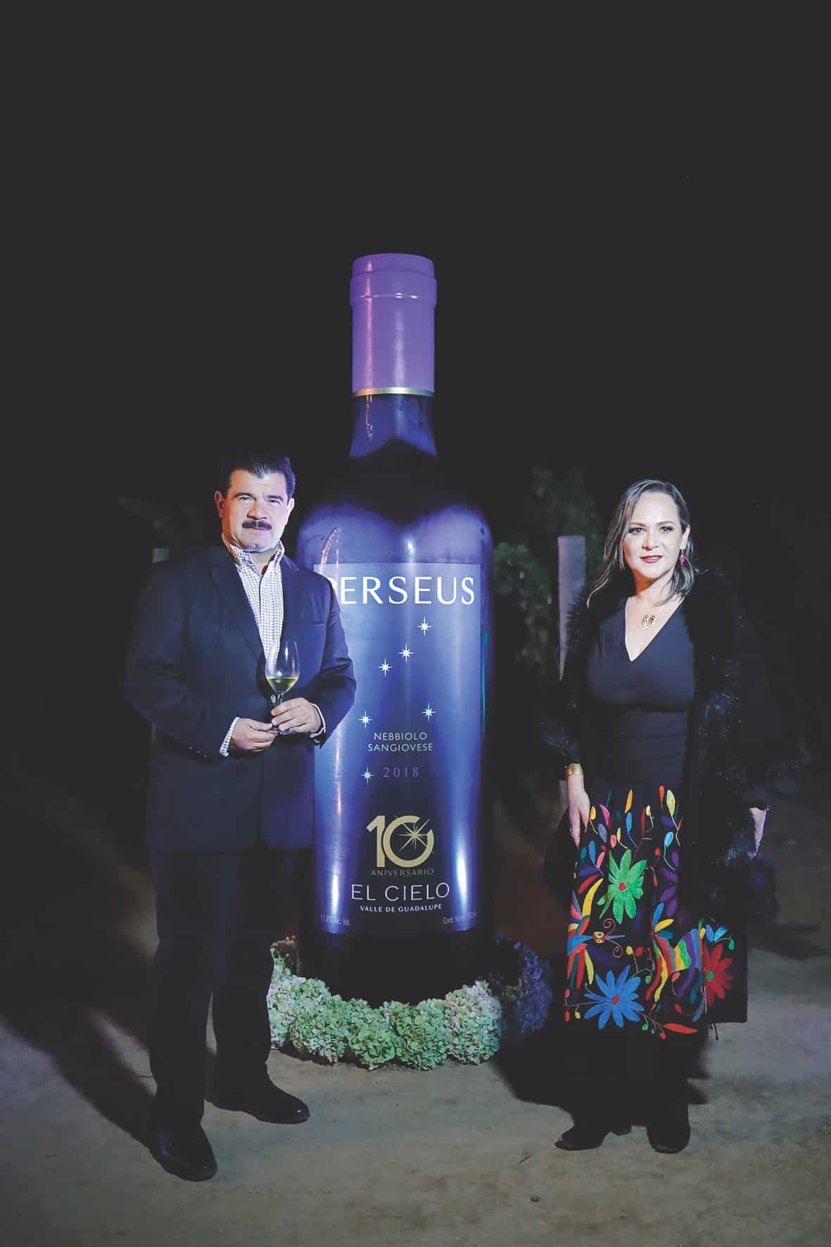 Gustavo Ortega Joaquín y Gina Estrada