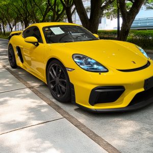 Porsche Cayman GT4
