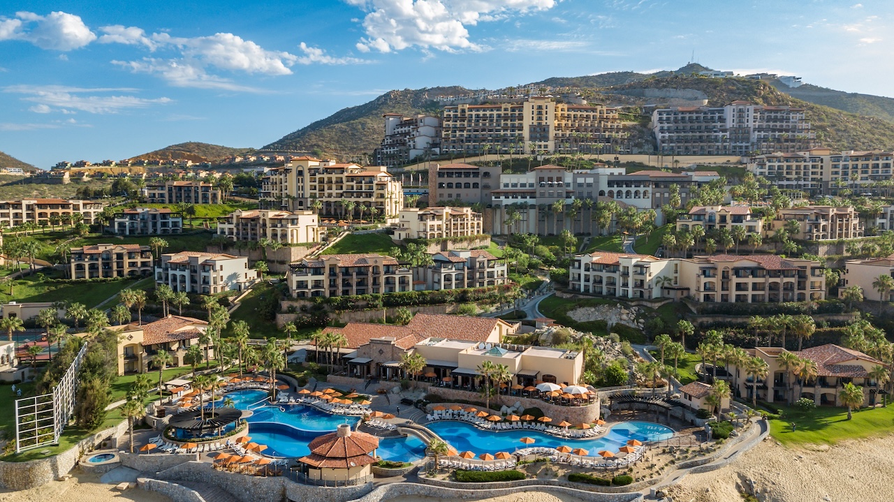 Pueblo Bonito Sunset Beach hotel