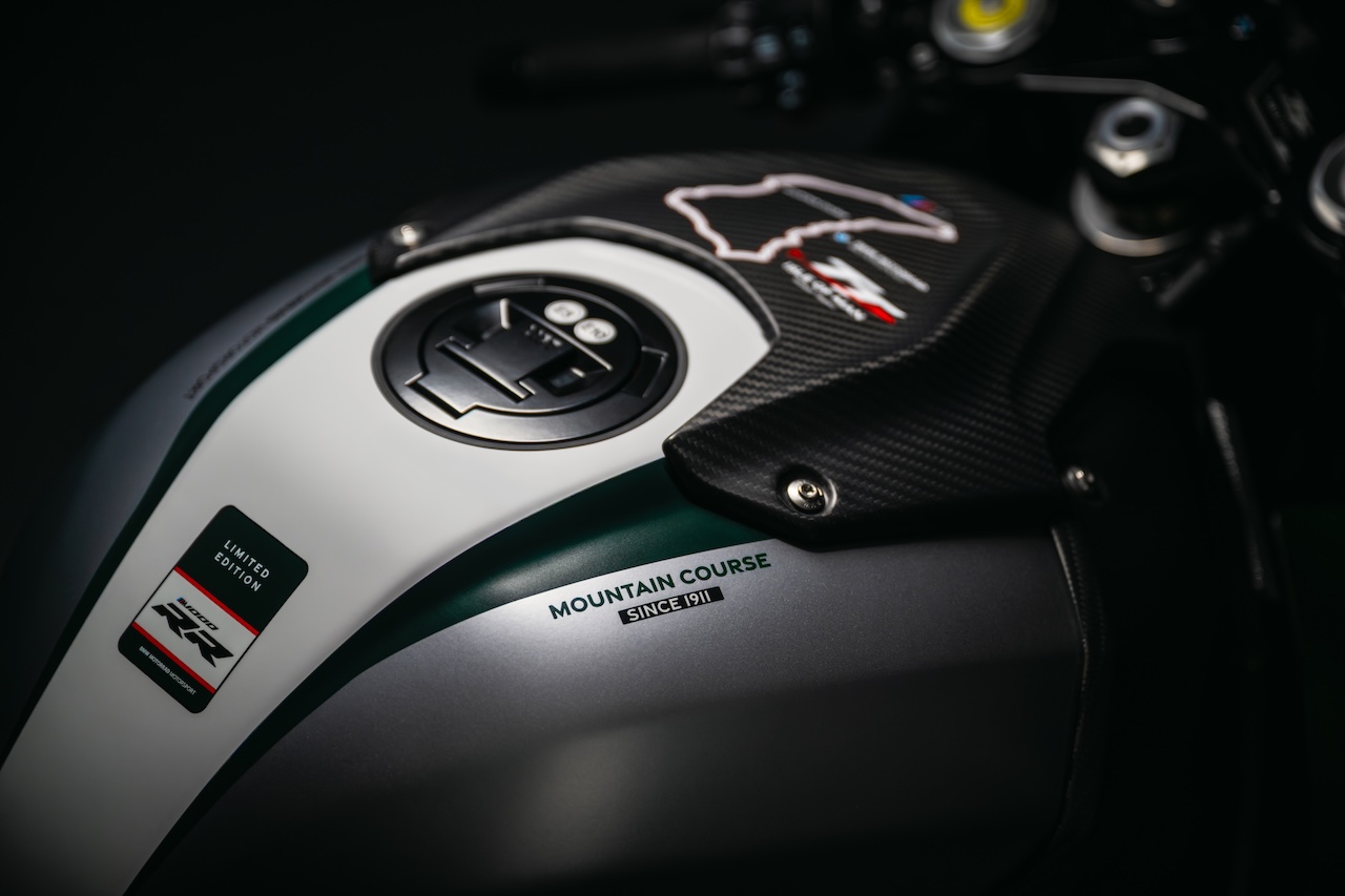 BMW M 1000 RR